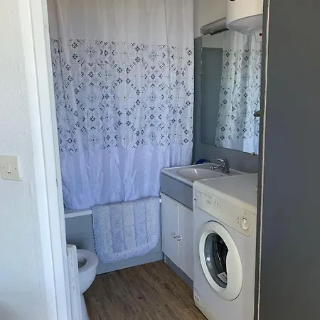 Studio 203 - Apartment